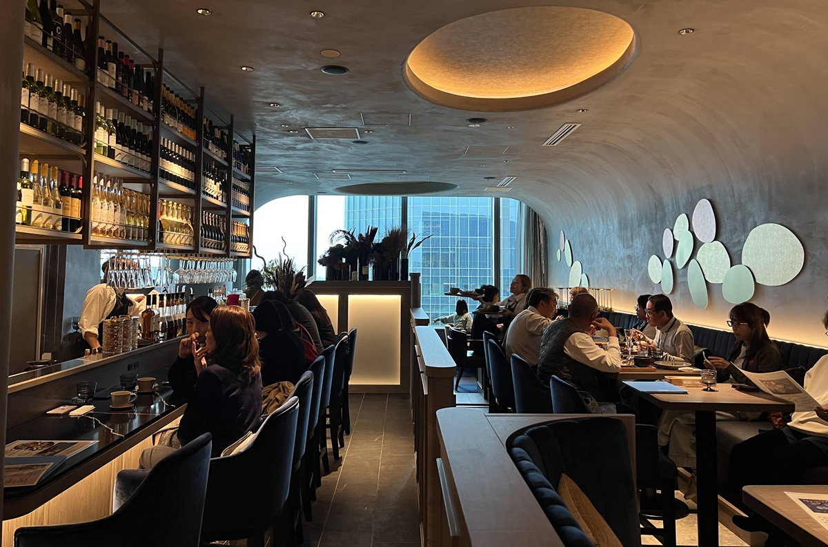 這不只是一顆生蠔，而是一段季節的日本海｜東京高輪LUFTBAUM Wharf生蠔吧 生蠔御膳商業午餐 @。CJ夫人。