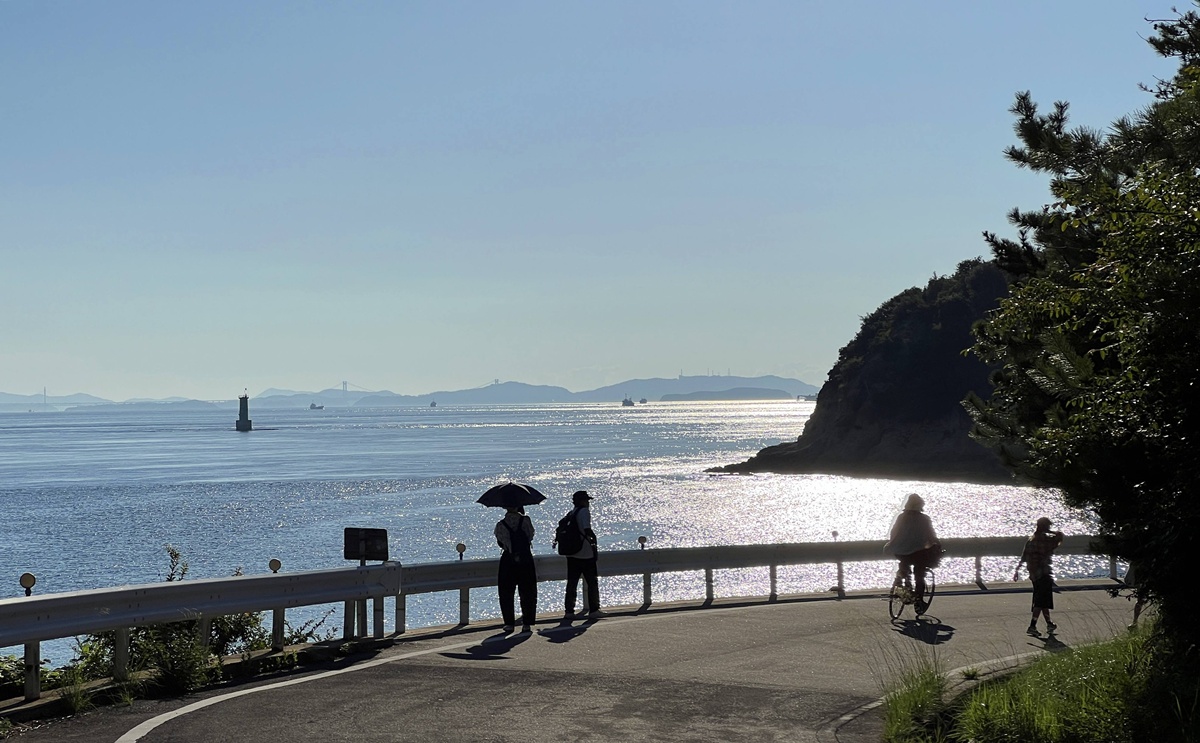 隱在地中，是一種宣言：使藝術退後，讓瀨戶內海和地球成為主角｜日本直島的安藤忠雄建築代表作 地中美術館 Chichu Art Museum+咖啡廳亮點 @。CJ夫人。