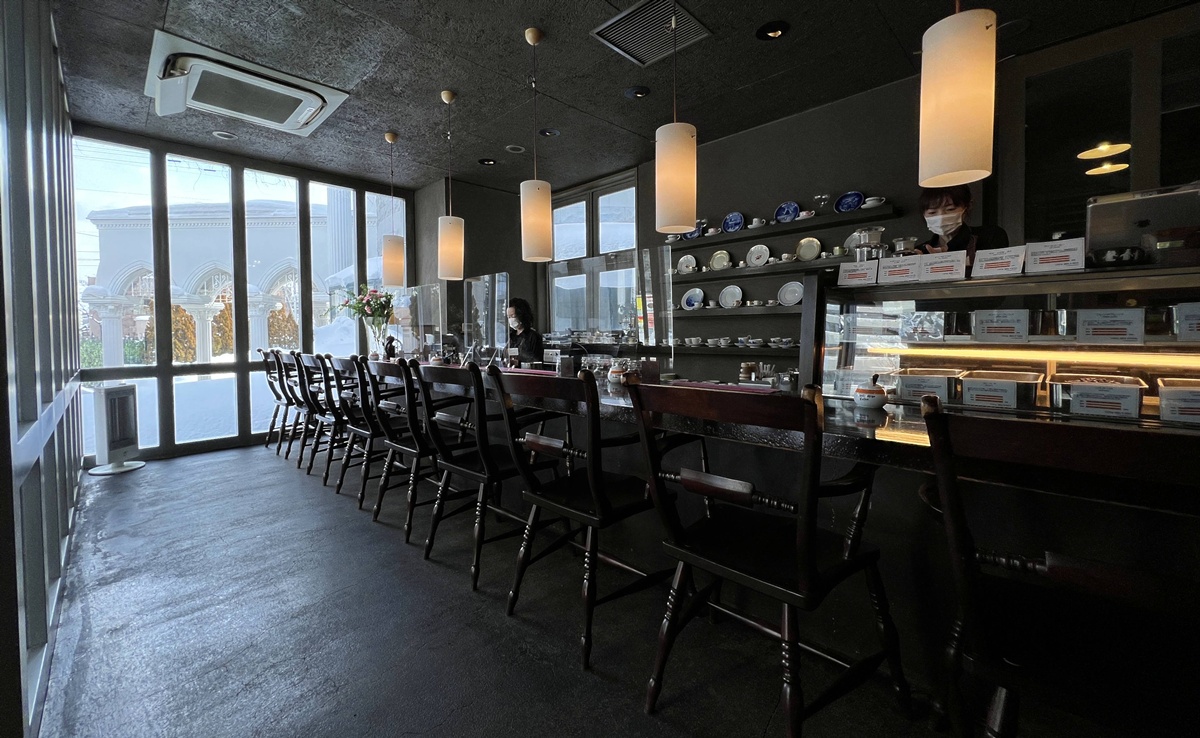 一杯炭燒咖啡的重量！一個被時間放慢思緒的咖啡場所｜北海道昭和懷舊咖啡館 宮越屋珈琲（札幌円山坂下本店／Miyakoshiya Coffee） @。CJ夫人。