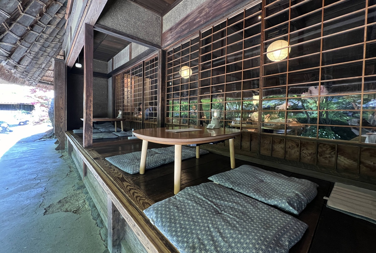 嵐山清晨的鄉土感：木窗、榻榻米與麵包香！古民家裡的東京式烘焙 X 歐式輕食晨光｜京都嵐山 Bread, Espresso & 嵐山庭園 @。CJ夫人。