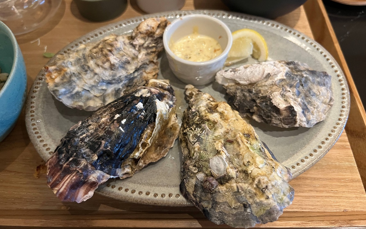 這不只是一顆生蠔，而是一段季節的日本海｜東京高輪LUFTBAUM Wharf生蠔吧 生蠔御膳商業午餐 @。CJ夫人。