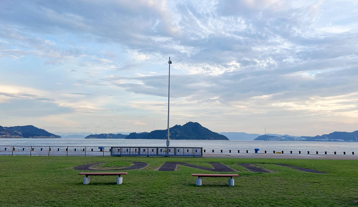 本來是為了瀨戶內海跳島而來,卻在港口停下來的一間旅宿|岡山宇野港文青風格飯店 UNO HOTEL @。CJ夫人。 本來是為了瀨戶內海跳島而來,卻在港口停下來的一間旅宿|岡山宇野港文青風格飯店 UNO HOTEL @。CJ夫人。
