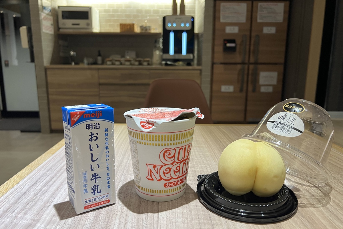 本來是為了瀨戶內海跳島而來,卻在港口停下來的一間旅宿|岡山宇野港文青風格飯店 UNO HOTEL @。CJ夫人。 本來是為了瀨戶內海跳島而來,卻在港口停下來的一間旅宿|岡山宇野港文青風格飯店 UNO HOTEL @。CJ夫人。