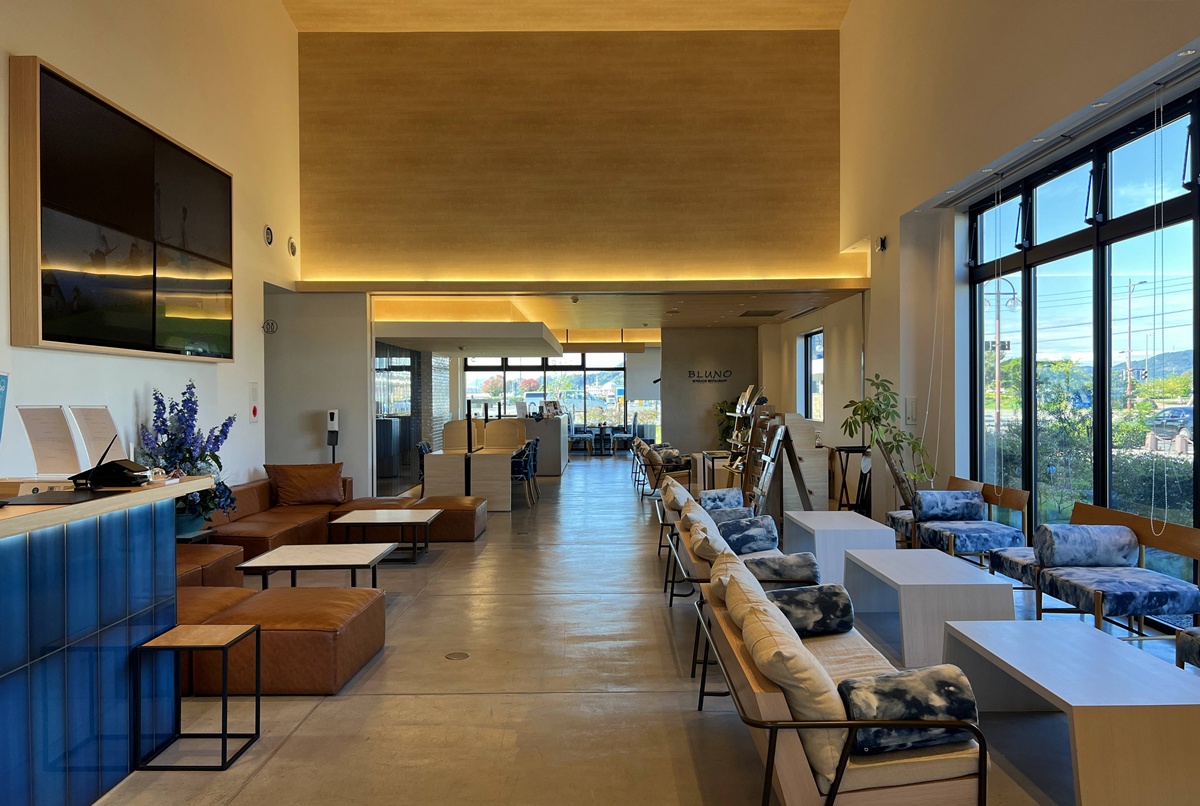 本來是為了瀨戶內海跳島而來,卻在港口停下來的一間旅宿|岡山宇野港文青風格飯店 UNO HOTEL @。CJ夫人。 本來是為了瀨戶內海跳島而來,卻在港口停下來的一間旅宿|岡山宇野港文青風格飯店 UNO HOTEL @。CJ夫人。