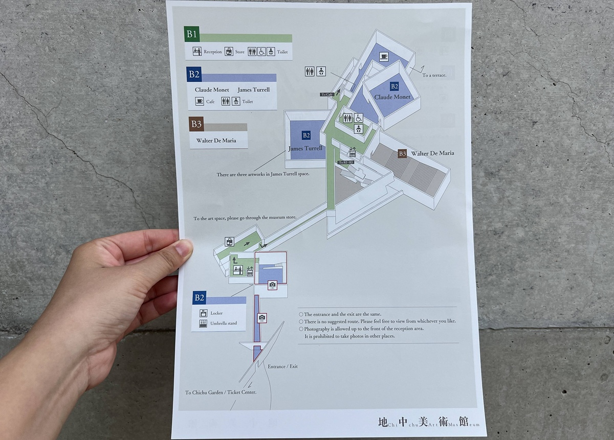 隱在地中，是一種宣言：使藝術退後，讓瀨戶內海和地球成為主角｜日本直島的安藤忠雄建築代表作 地中美術館 Chichu Art Museum+咖啡廳亮點 @。CJ夫人。