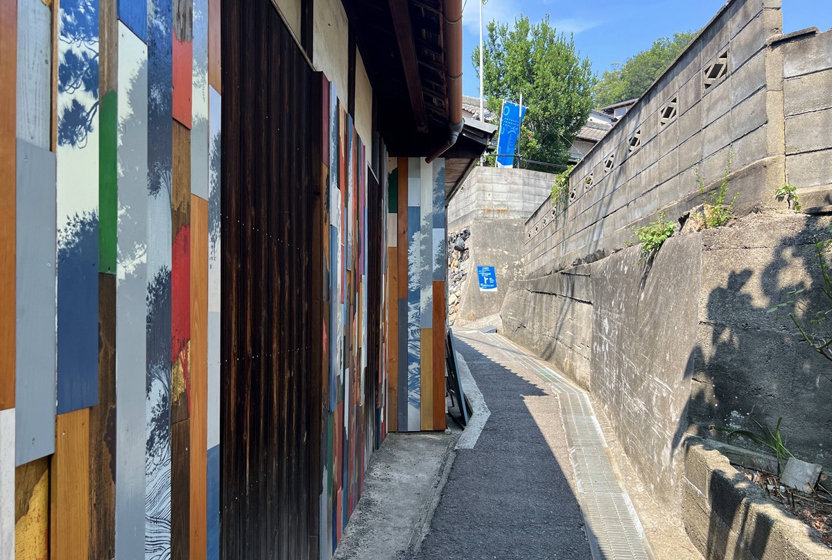 在瀨戶內海，不是每一座島都需要被填滿，有些島是用來做夢的、迷路的、與貓一起散步的｜日本香川高松自助旅行 男木島山城一日散策 @。CJ夫人。