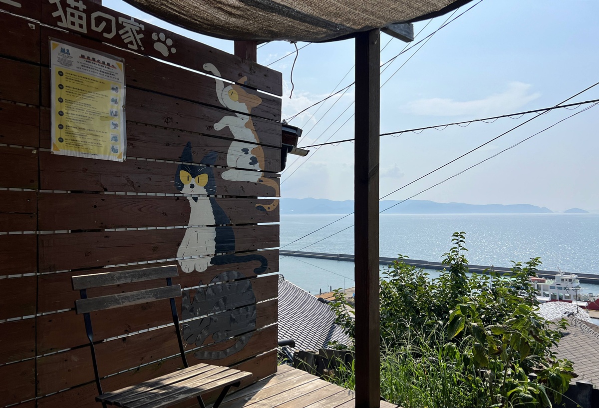 在瀨戶內海，不是每一座島都需要被填滿，有些島是用來做夢的、迷路的、與貓一起散步的｜日本香川高松自助旅行 男木島山城一日散策 @。CJ夫人。