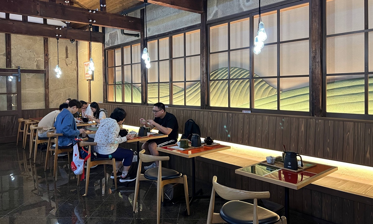 前進宇治抹茶中心地。尋一壺中村藤吉的抹茶與抹茶聖代，其實就像一個完整的日本抹茶圖鑑｜京都宇治中村藤吉本店 @。CJ夫人。