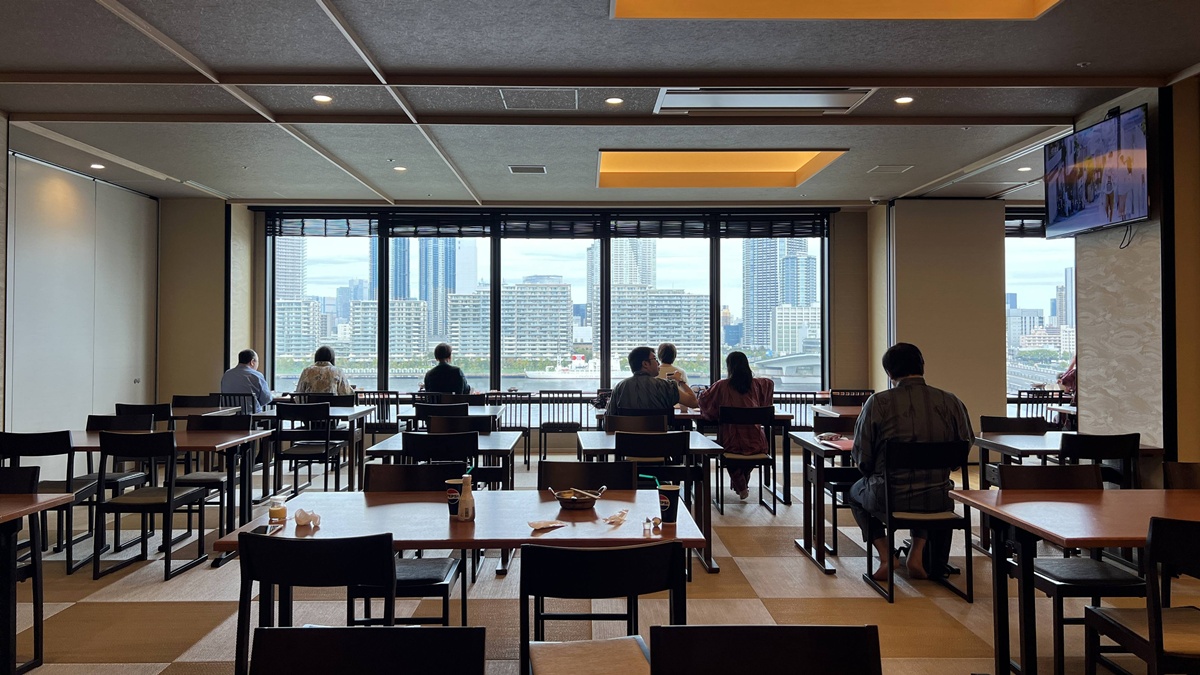 東京半日逃離!在豐洲千客萬來泡無邊際海景溫泉、足湯露臺與自助式海鮮丼吃到飽|東京日歸溫泉推薦 萬葉俱樂部(可供加價夜間休憩空間) @。CJ夫人。 東京半日逃離!在豐洲千客萬來泡無邊際海景溫泉、足湯露臺與自助式海鮮丼吃到飽|東京日歸溫泉推薦 萬葉俱樂部(可供加價夜間休憩空間) @。CJ夫人。