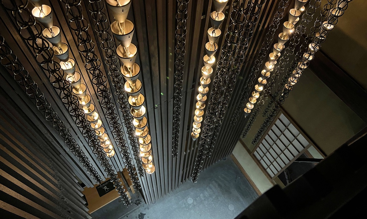 京都限定！全世界唯一的百年町家星巴克，盤腿坐榻榻米喝咖啡的京都特別時刻｜星巴克京都二寧坂ヤサカ茶屋店 @。CJ夫人。