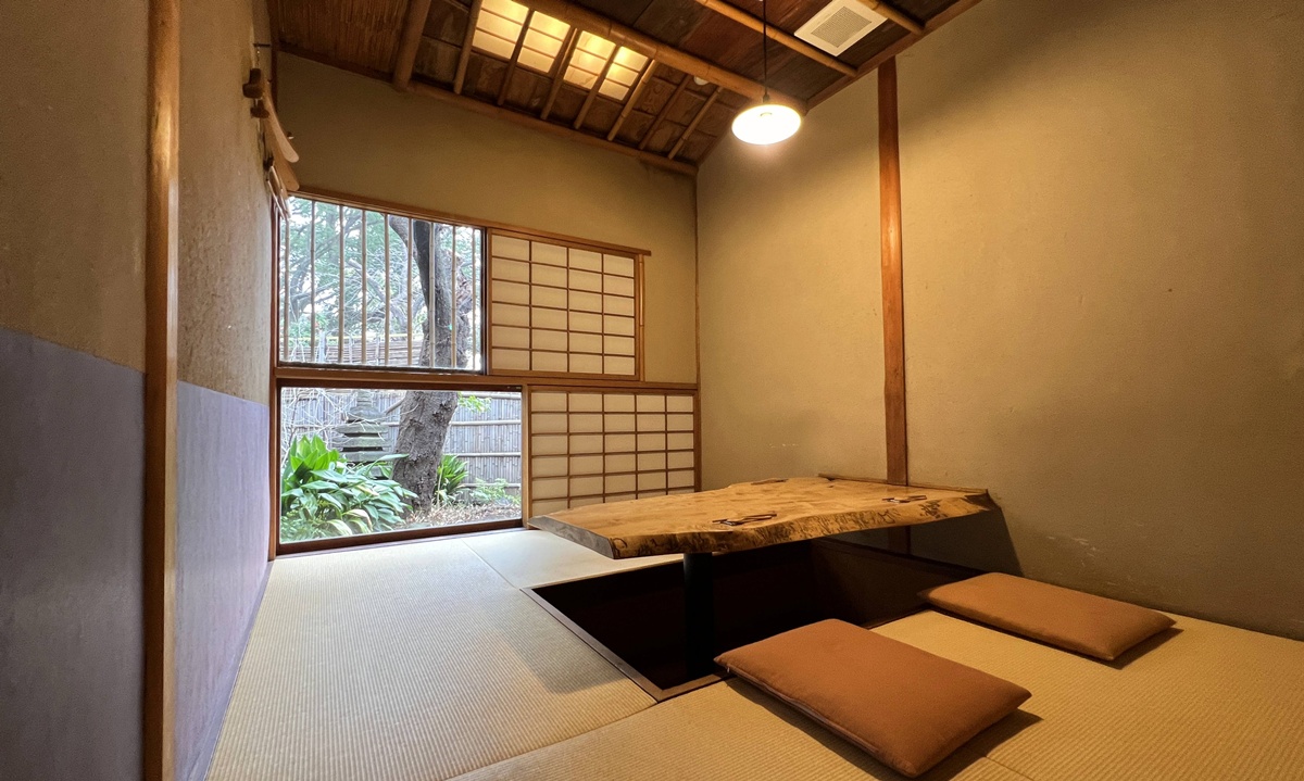 與全家共享櫻花窗景裡的日式懷石午膳！東京上野恩賜公園最珍藏的賞櫻角落｜東京上野老字號料亭 韻松亭與花籠午間御膳 @。CJ夫人。