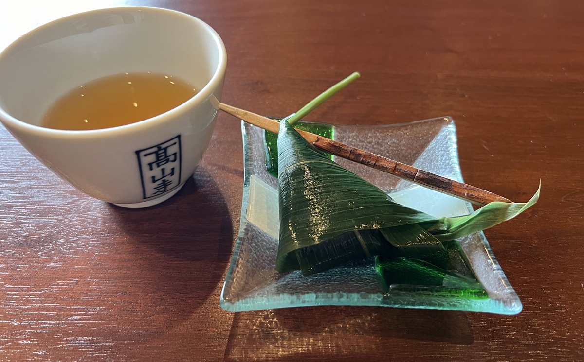 與全家共享櫻花窗景裡的日式懷石午膳！東京上野恩賜公園最珍藏的賞櫻角落｜東京上野老字號料亭 韻松亭與花籠午間御膳 @。CJ夫人。