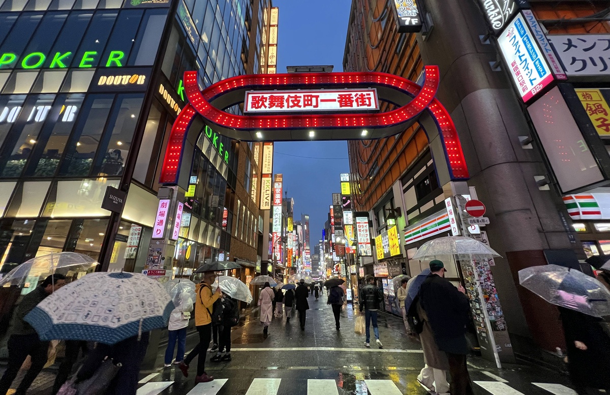 總有制霸新宿車站的一天！東京自由行交通轉乘最容易迷路與轉乘迷失的新宿車站實用整理，想順利找到出口與地標快收藏起來！ @。CJ夫人。