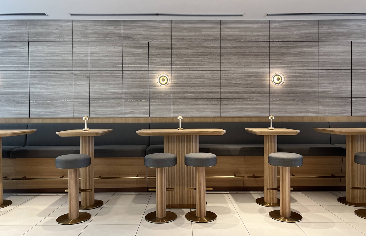 東京第一高樓的早晨，把東京鐵塔拉近到眼前｜東京港區麻布台之丘 森 JP Tower 33 樓的景觀咖啡廳 Hill House Sky Room Caf&eacute; & Bar @。CJ夫人。