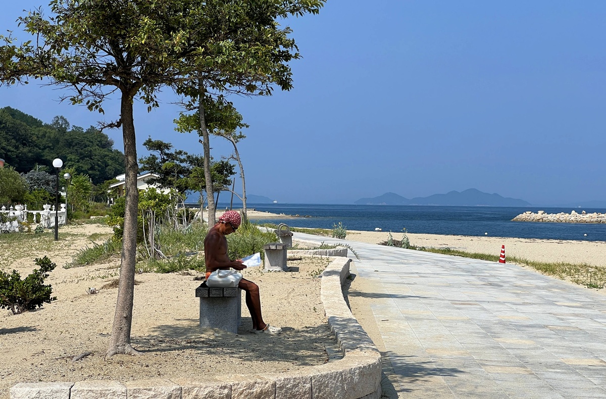 日本瀨戶內最安靜的藝術島！我在空屋、舊街、老器物裡看見了時間靜止的空之美學｜日本香川高松自助旅行 女木島一日散策 @。CJ夫人。