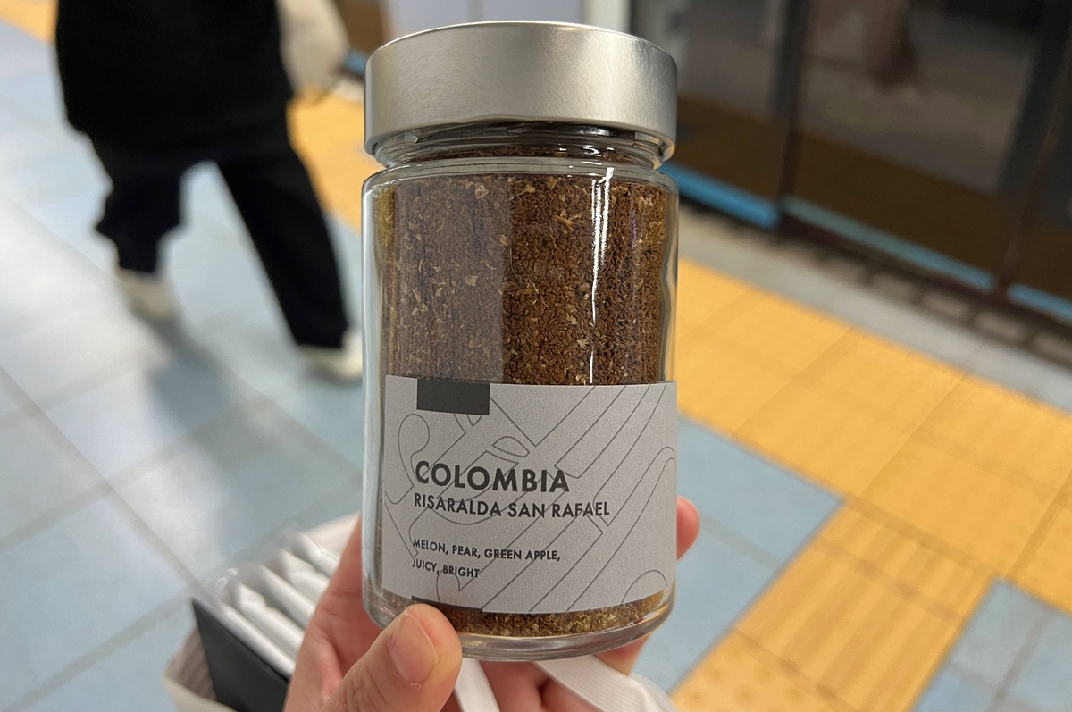 一杯一豆的極簡實驗室！在神保町，喝一杯清澈到有點冒犯的極淺焙咖啡｜東京精品咖啡推薦 GLITCH COFFEE & ROASTERS 東京神保町發跡店 @。CJ夫人。