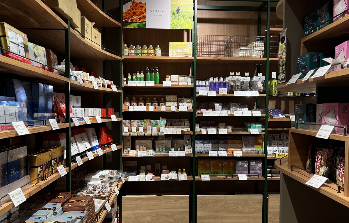 北海道限定お土産太犯規！內行人豪買8大地點全攻略：北海道大學、二條市場、狸小路、Seicomart、札幌車站到新千歲機場 @。CJ夫人。