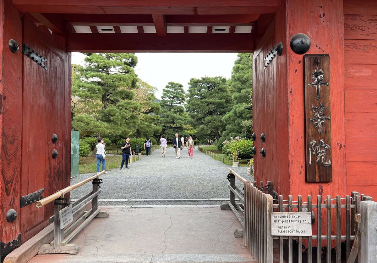 1000年前,日本人為自己建了一座天堂|日本京都世界遺產 宇治平等院與鳳凰堂的極樂淨土想像 @。CJ夫人。 1000年前,日本人為自己建了一座天堂|日本京都世界遺產 宇治平等院與鳳凰堂的極樂淨土想像 @。CJ夫人。