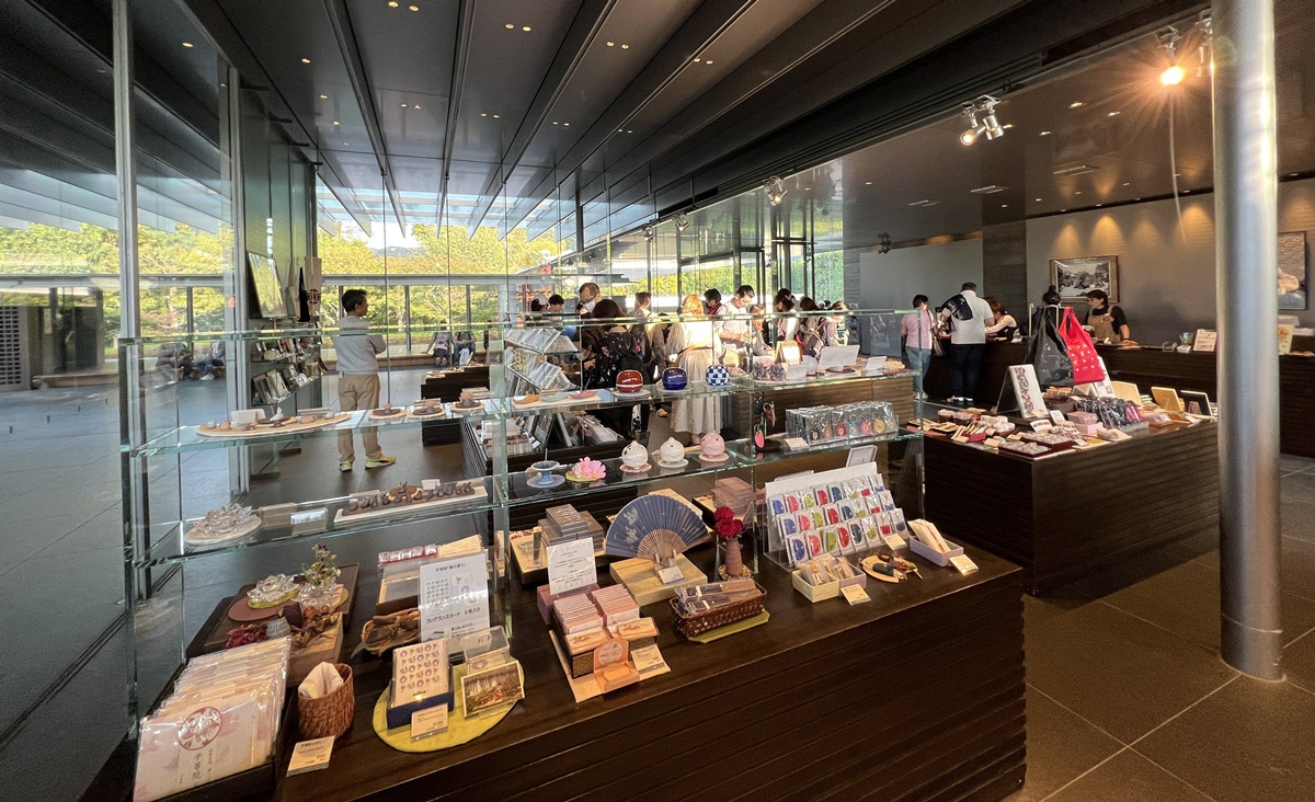 1000年前,日本人為自己建了一座天堂|日本京都世界遺產 宇治平等院與鳳凰堂的極樂淨土想像 @。CJ夫人。 1000年前,日本人為自己建了一座天堂|日本京都世界遺產 宇治平等院與鳳凰堂的極樂淨土想像 @。CJ夫人。