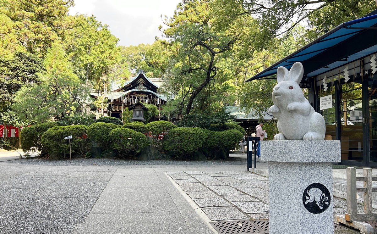 尋找北國山丘上的隈研吾建築，不限時的溫泉風呂與景觀食堂，日歸方案一人居然只要2100日圓｜北海道旭川東川町複合設施 Kitoushi之森Kitoron（キトウシの森 きとろん） @。CJ夫人。