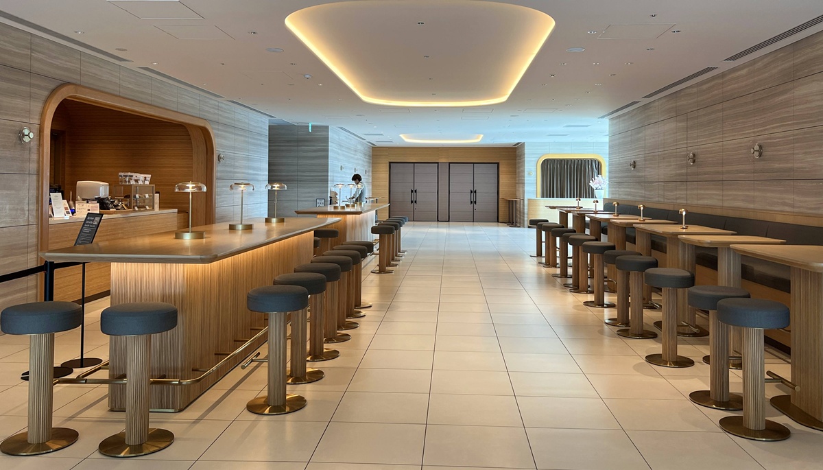 東京第一高樓的早晨，把東京鐵塔拉近到眼前｜東京港區麻布台之丘 森 JP Tower 33 樓的景觀咖啡廳 Hill House Sky Room Caf&eacute; & Bar @。CJ夫人。