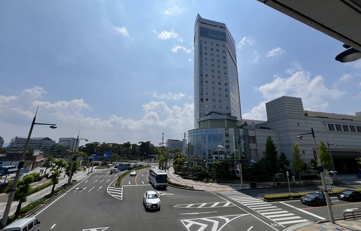 停靠再出發！專為瀨戶內海跳島旅行而生的最佳中繼與無敵海景居所｜瀨戶內海藝術祭高松港住宿推薦 JR 飯店 Clement，竟然暑假平日雙人海景客房只要12700日圓有找 @。CJ夫人。