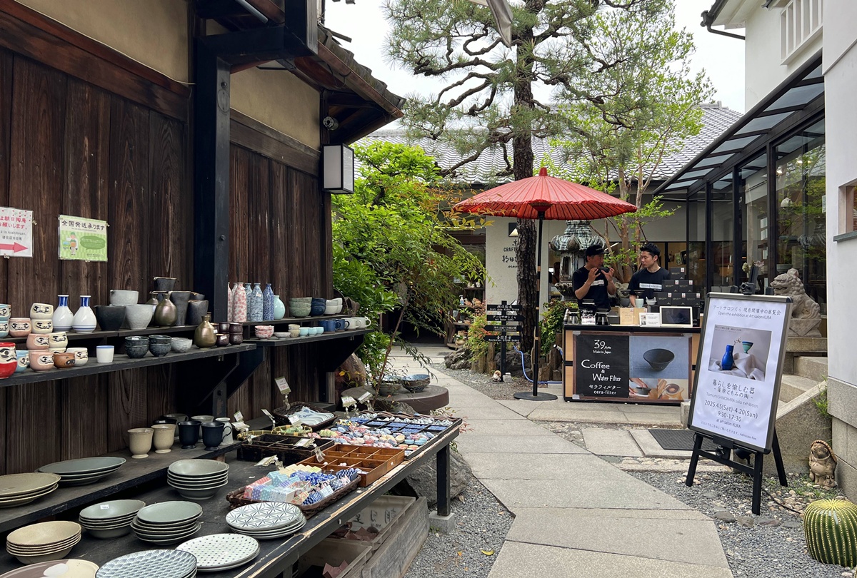 在清水寺許完願之後，我會找間茶屋坐下來｜京都清水寺旁的朝日坂午餐推薦 音羽茶寮、抹茶白玉與舞台蕎麥體驗 @。CJ夫人。