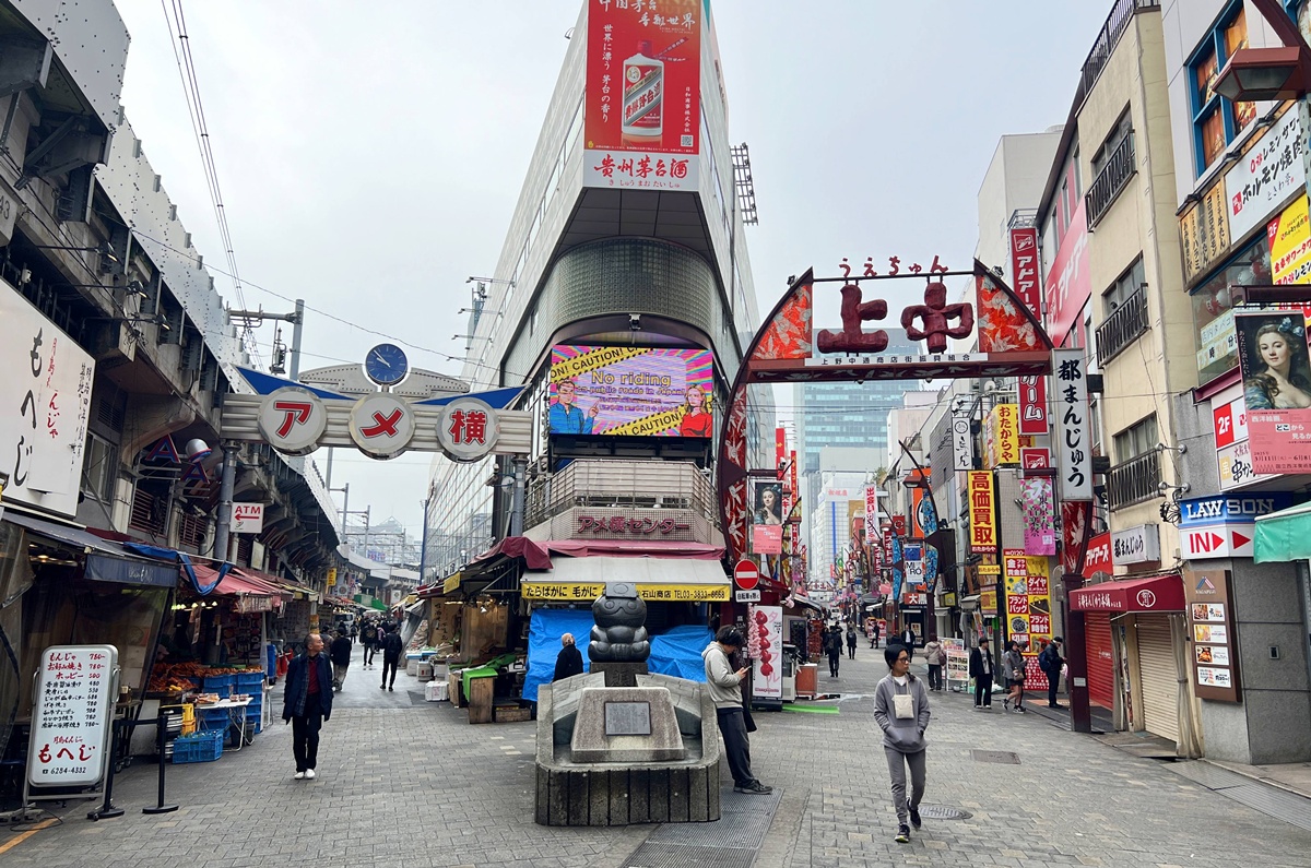 一間從上午10點就能喝啤酒的居酒屋食堂！東京上野最具代表性的老字號大眾酒場 阿美橫町內的大統領居酒屋 @。CJ夫人。