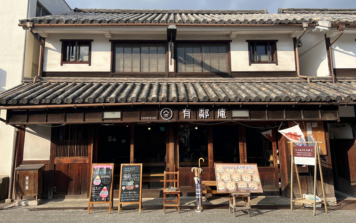 一顆白桃，如何讓岡山變成夏天限定的日本旅行目的地！又見白桃女王佔領岡山時，恭迎白桃果昔、白桃刨冰、白桃芭菲及白桃甜點到來吧！ @。CJ夫人。