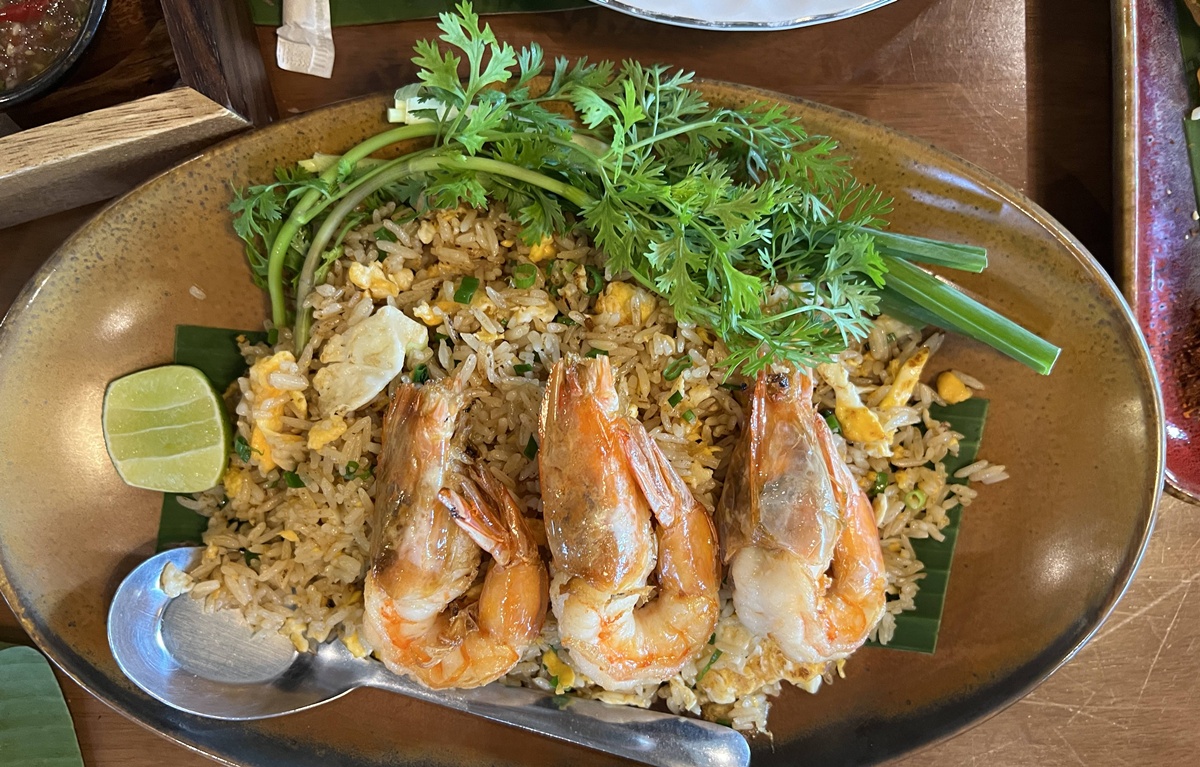 不是只有泰北料理！在清邁最有生活感的 Jing Jai Market，用一頓飯吃遍東南亞的香料文化｜泰國清邁新派泰菜餐酒館推薦 Kang Jingjai（แกง กาดจริงใจ） @。CJ夫人。