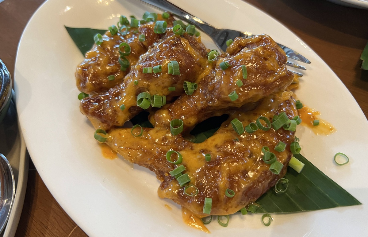 不是只有泰北料理！在清邁最有生活感的 Jing Jai Market，用一頓飯吃遍東南亞的香料文化｜泰國清邁新派泰菜餐酒館推薦 Kang Jingjai（แกง กาดจริงใจ） @。CJ夫人。