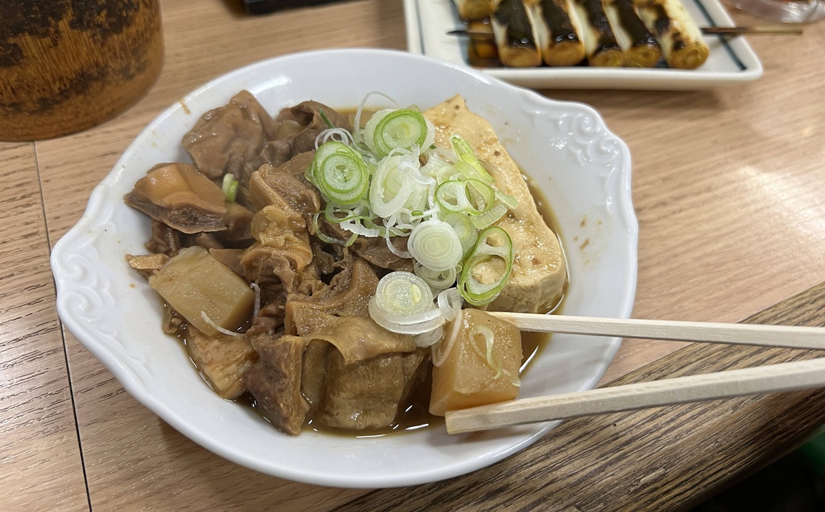 一間從上午10點就能喝啤酒的居酒屋食堂！東京上野最具代表性的老字號大眾酒場 阿美橫町內的大統領居酒屋 @。CJ夫人。