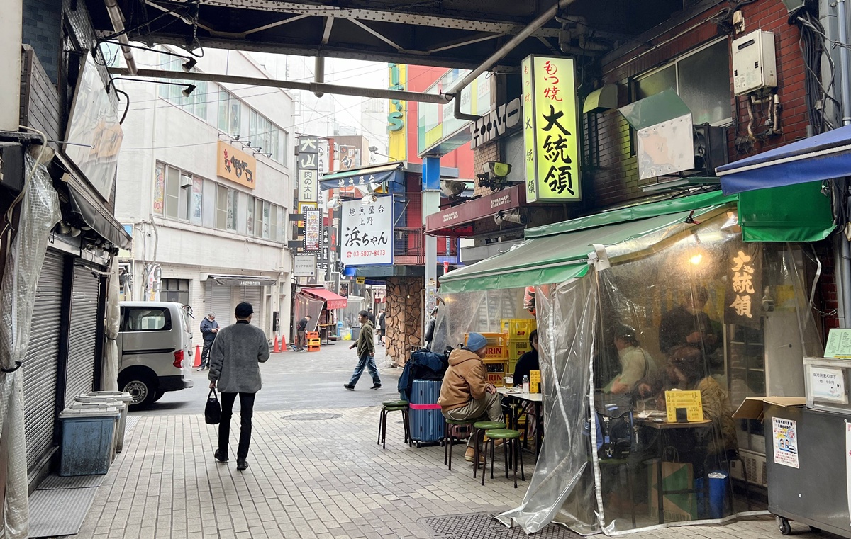 一間從上午10點就能喝啤酒的居酒屋食堂！東京上野最具代表性的老字號大眾酒場 阿美橫町內的大統領居酒屋 @。CJ夫人。