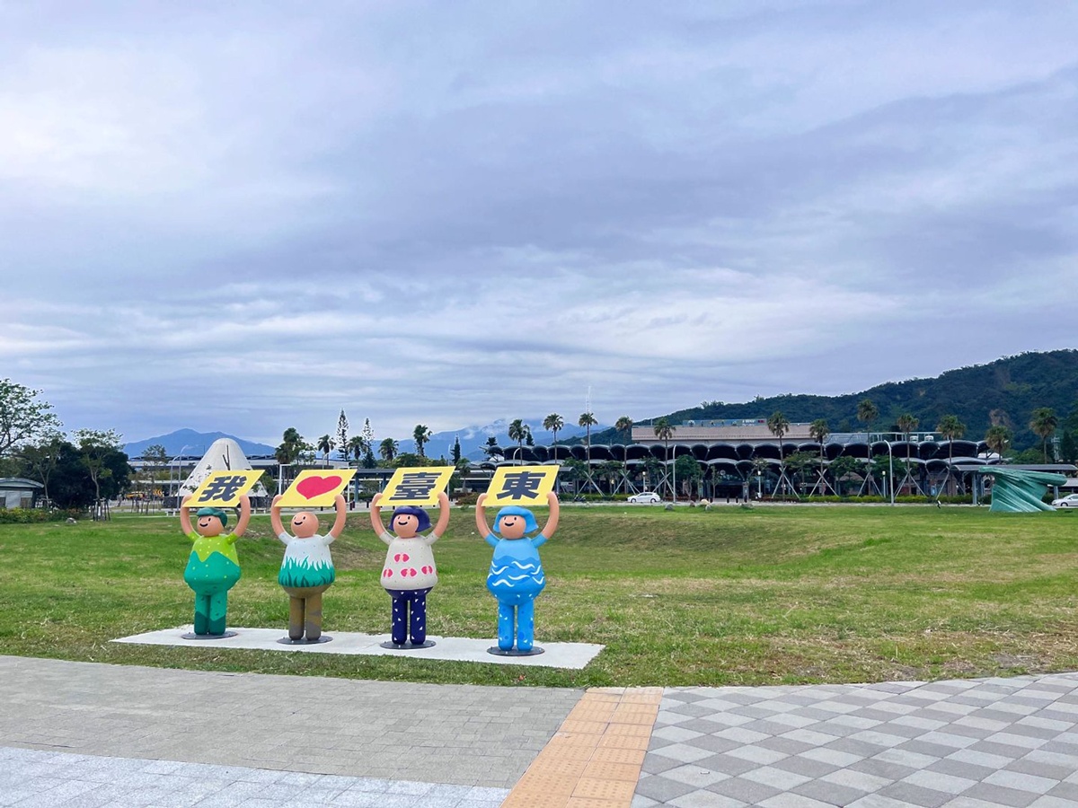 用一輩子守住別人的童年！台東市，總有一種味道，替你把時間留住，；一碗米苔目、一塊炸雞、一盤剉冰、一壺茶，都是回來的理由 @。CJ夫人。