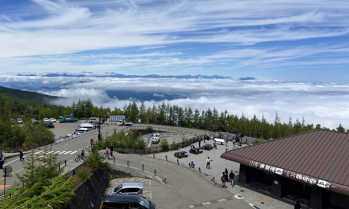 富士山五合目不用登山也能去!搭富士Subaru Line巴士直達海拔2305公尺,普通旅人不攻頂,也能最靠近富士山的半日旅行 @。CJ夫人。 富士山五合目不用登山也能去!搭富士Subaru Line巴士直達海拔2305公尺,普通旅人不攻頂,也能最靠近富士山的半日旅行 @。CJ夫人。