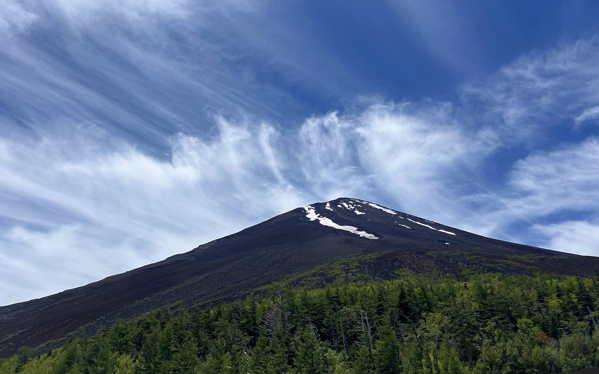 富士山五合目不用登山也能去!搭富士Subaru Line巴士直達海拔2305公尺,普通旅人不攻頂,也能最靠近富士山的半日旅行 @。CJ夫人。 富士山五合目不用登山也能去!搭富士Subaru Line巴士直達海拔2305公尺,普通旅人不攻頂,也能最靠近富士山的半日旅行 @。CJ夫人。