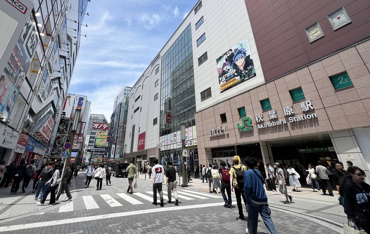 第一次東京自由行，其實只要搞懂山手線11個車站，就等於搞懂東京！日本東京山手線完整攻略：從JR車站周邊住宿、百貨購物到城市散策，出發之前一篇複習東京自由行 @。CJ夫人。