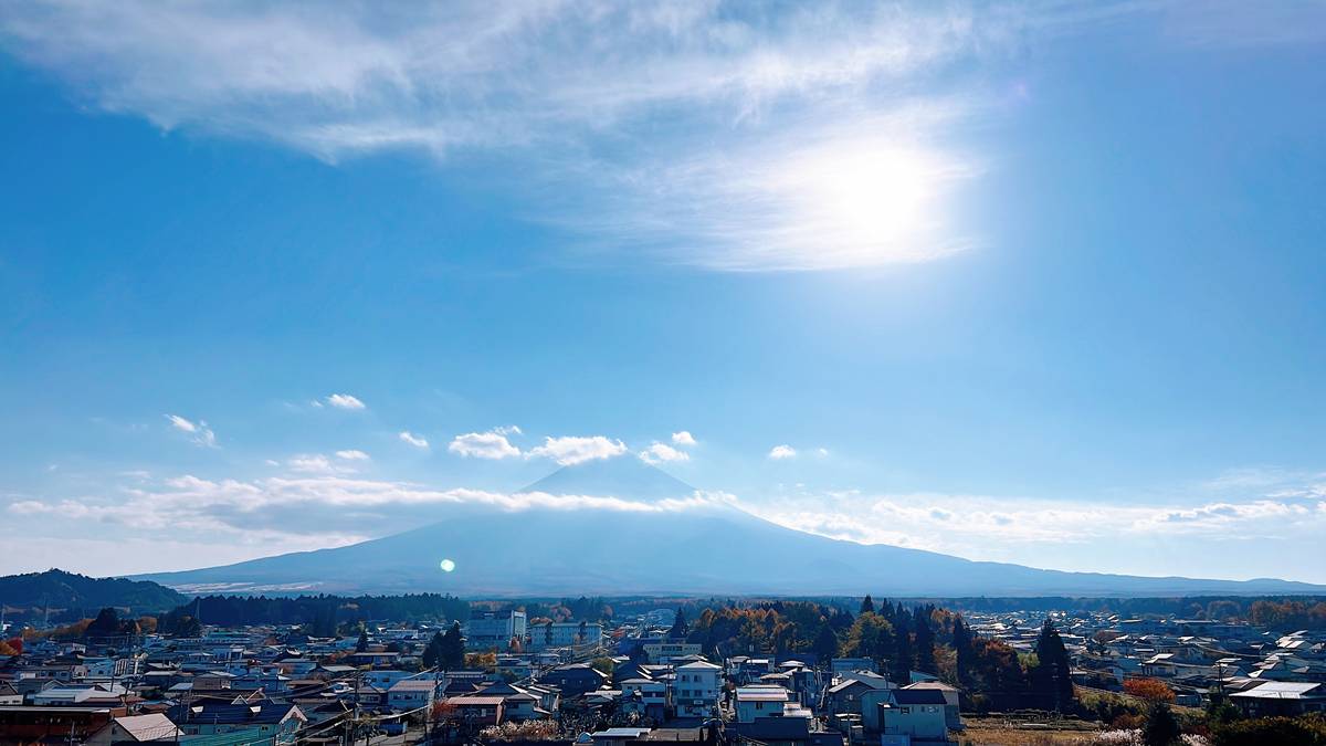 日本有一座山，值得相信一千年！富士山為什麼是世界文化遺產？從火山信仰、登山朝聖、淺間神社、富士五湖到北齋浮世繪，讀懂一座山如何成為千年文化 @。CJ夫人。