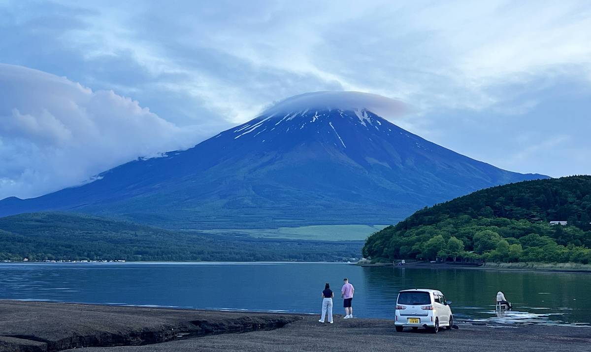 日本有一座山，值得相信一千年！富士山為什麼是世界文化遺產？從火山信仰、登山朝聖、淺間神社、富士五湖到北齋浮世繪，讀懂一座山如何成為千年文化 @。CJ夫人。