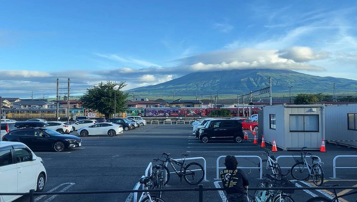 日本有一座山，值得相信一千年！富士山為什麼是世界文化遺產？從火山信仰、登山朝聖、淺間神社、富士五湖到北齋浮世繪，讀懂一座山如何成為千年文化 @。CJ夫人。