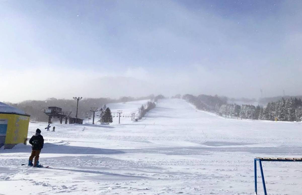 規畫一趟日本自助滑雪行程應該注意的事－滑雪住宿飯店規劃技巧篇：Ski-in/Ski-out、飯店接駁車、溫泉旅館一次看懂 @。CJ夫人。