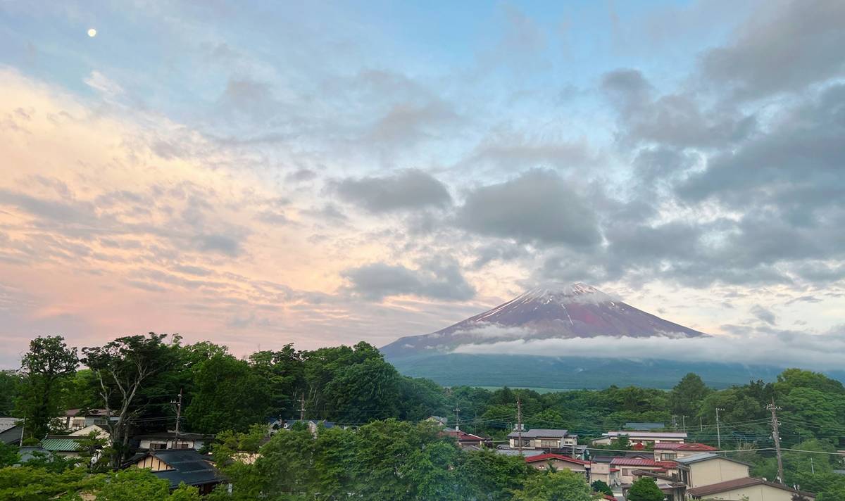 日本有一座山，值得相信一千年！富士山為什麼是世界文化遺產？從火山信仰、登山朝聖、淺間神社、富士五湖到北齋浮世繪，讀懂一座山如何成為千年文化 @。CJ夫人。