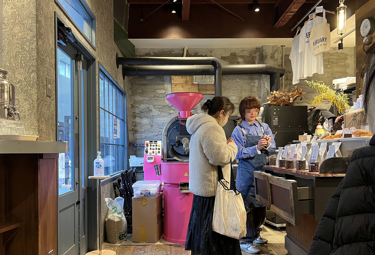 多走10分鐘，遇見另一種淺草！東京奧淺草 FEBRUARY COFFEE ROASTERY，自家烘焙咖啡與昭和布丁的日常 @。CJ夫人。