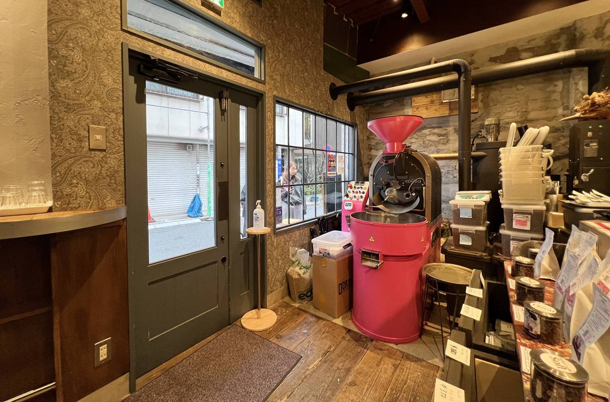 多走10分鐘，遇見另一種淺草！東京奧淺草 FEBRUARY COFFEE ROASTERY，自家烘焙咖啡與昭和布丁的日常 @。CJ夫人。