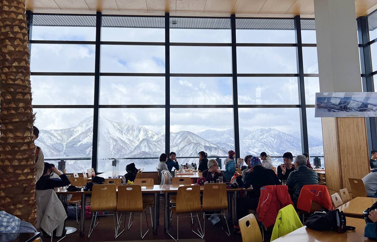 一趟日本冬天雪的旅行是什麼呢？好玩嗎？賞雪、玩雪盆、參加雪祭、雪地健行、滑雪運動 @CJ夫人