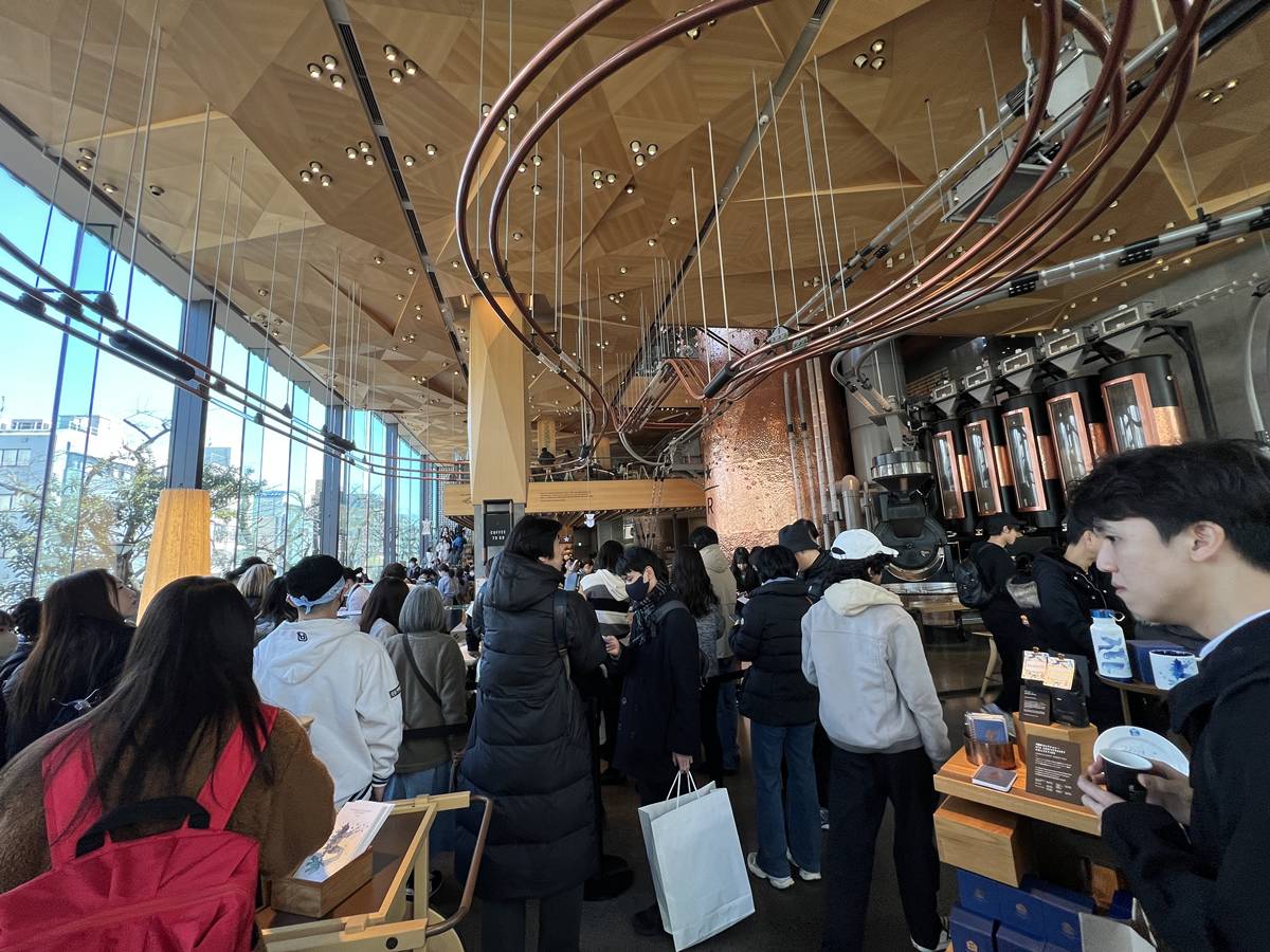 當咖啡館不再只是販售咖啡，一座讓人探索咖啡文化的建築｜日本東京中目黑星巴克臻選&reg;東京烘焙工坊（Starbucks Reserve&reg; Roastery Tokyo） @。CJ夫人。