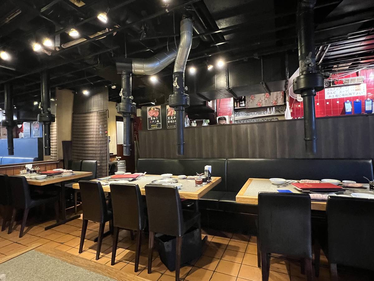 炭火香、燒肉聲與老東京的味道!一個人也能自在吃肉的昭和燒肉老店|東京新宿老派炭火燒肉推薦 新宿長春館 @CJ夫人 炭火香、燒肉聲與老東京的味道!一個人也能自在吃肉的昭和燒肉老店|東京新宿老派炭火燒肉推薦 新宿長春館 @CJ夫人