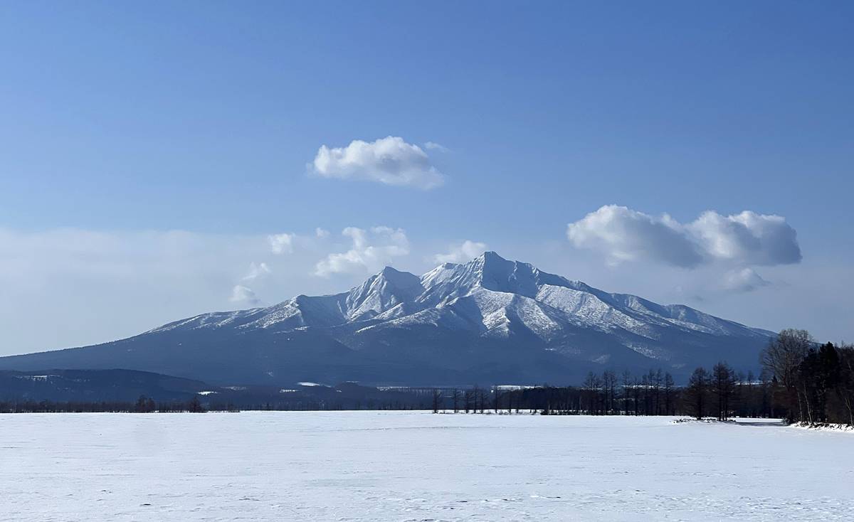 被粉雪包圍的北國島嶼啊，總讓人能遇到一生難忘的事！北海道冬天雪季自助旅行的13個城市回憶：札幌、小樽、旭川、旭岳、富良野、定山溪、二世谷、知床半島 @。CJ夫人。