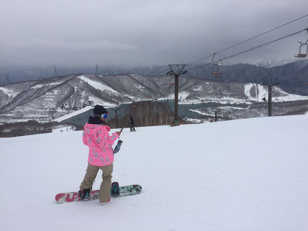 女生滑雪指南！滑雪真的很難嗎？來看看這個陡度 @。CJ夫人。